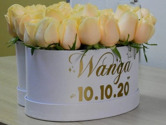 White box with yellow roses and 'Wanda 10.10.20' text on a light background