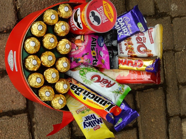 Thee Sweet Tooth Personalized Hamper