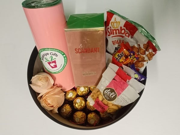 "Glamour & Goodies" Hamper