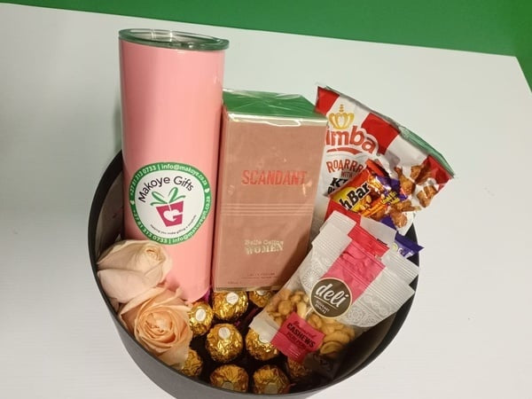 "Glamour & Goodies" Hamper