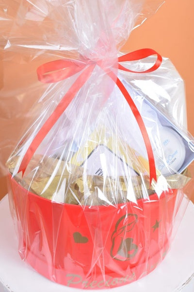 Mom To Be Personalized Hamper
