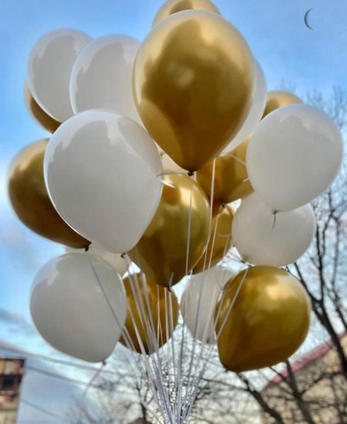 18 Latex Balloons Inflated with Helium