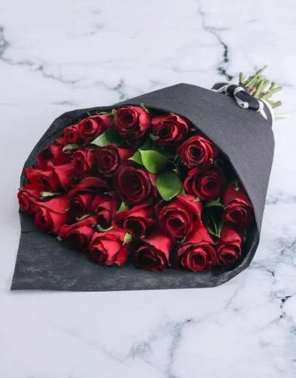 Seductive Red Roses with Gyp