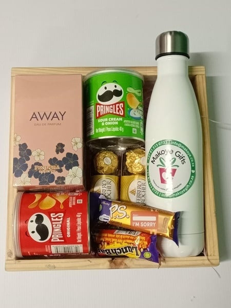 "Scent, Sip & Snack" Hamper